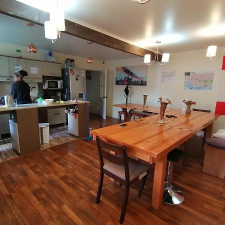 Refugio Bulnes Hostelプエルト・ナタレス エクステリア 写真