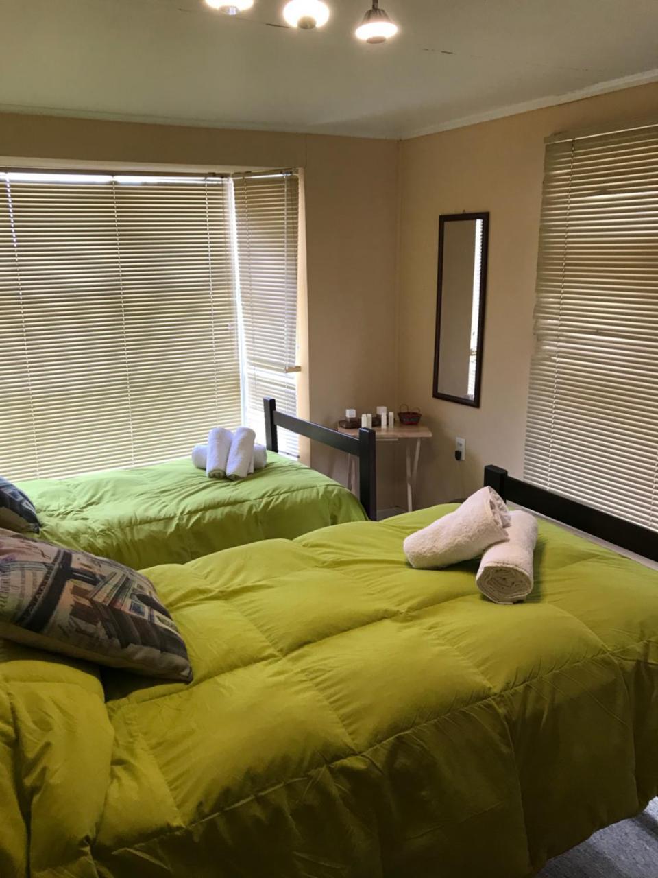 Refugio Bulnes Hostelプエルト・ナタレス エクステリア 写真
