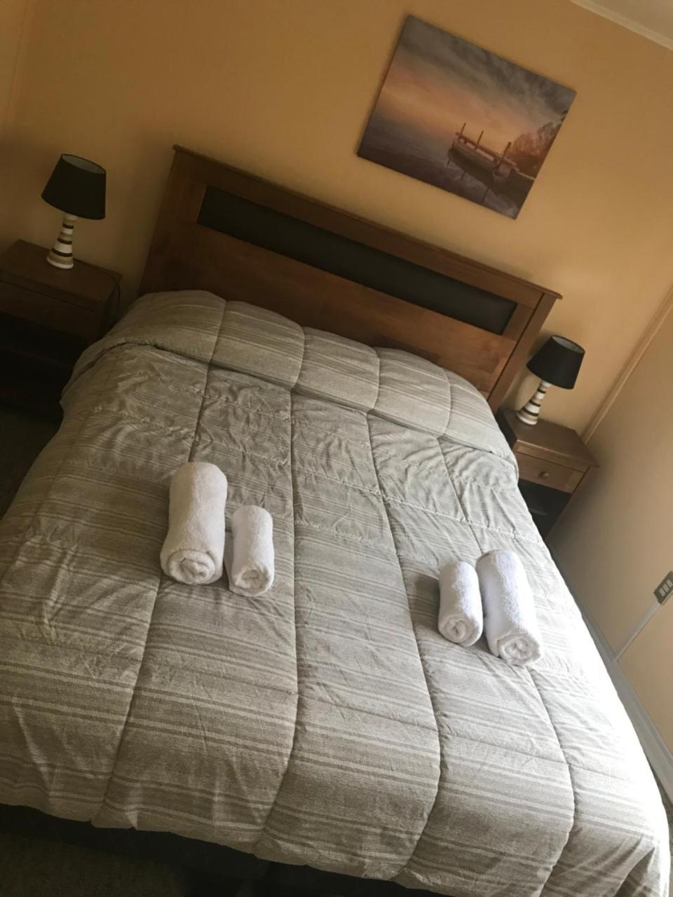 Refugio Bulnes Hostelプエルト・ナタレス エクステリア 写真