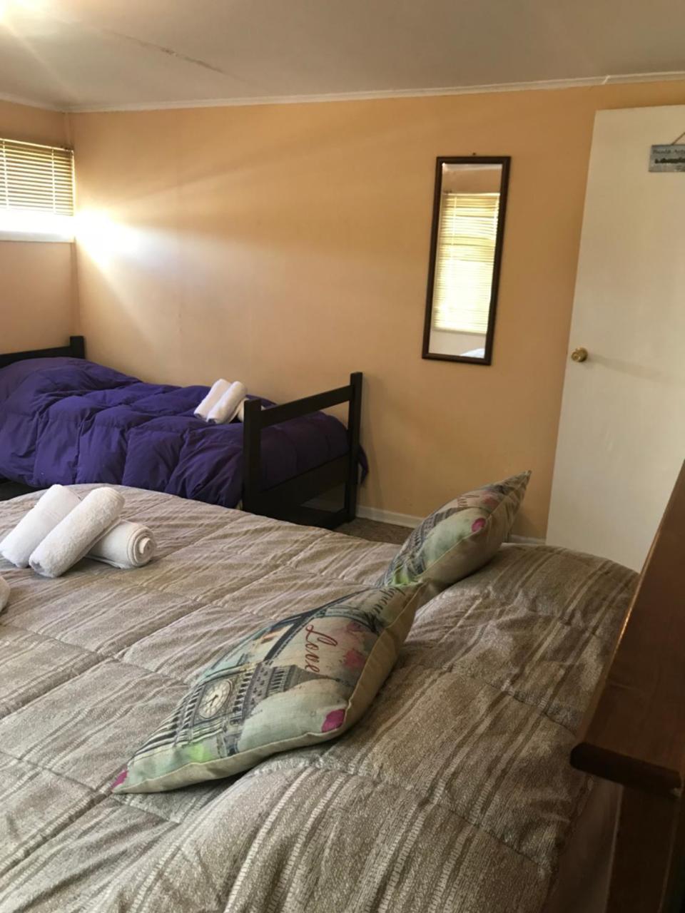 Refugio Bulnes Hostelプエルト・ナタレス エクステリア 写真