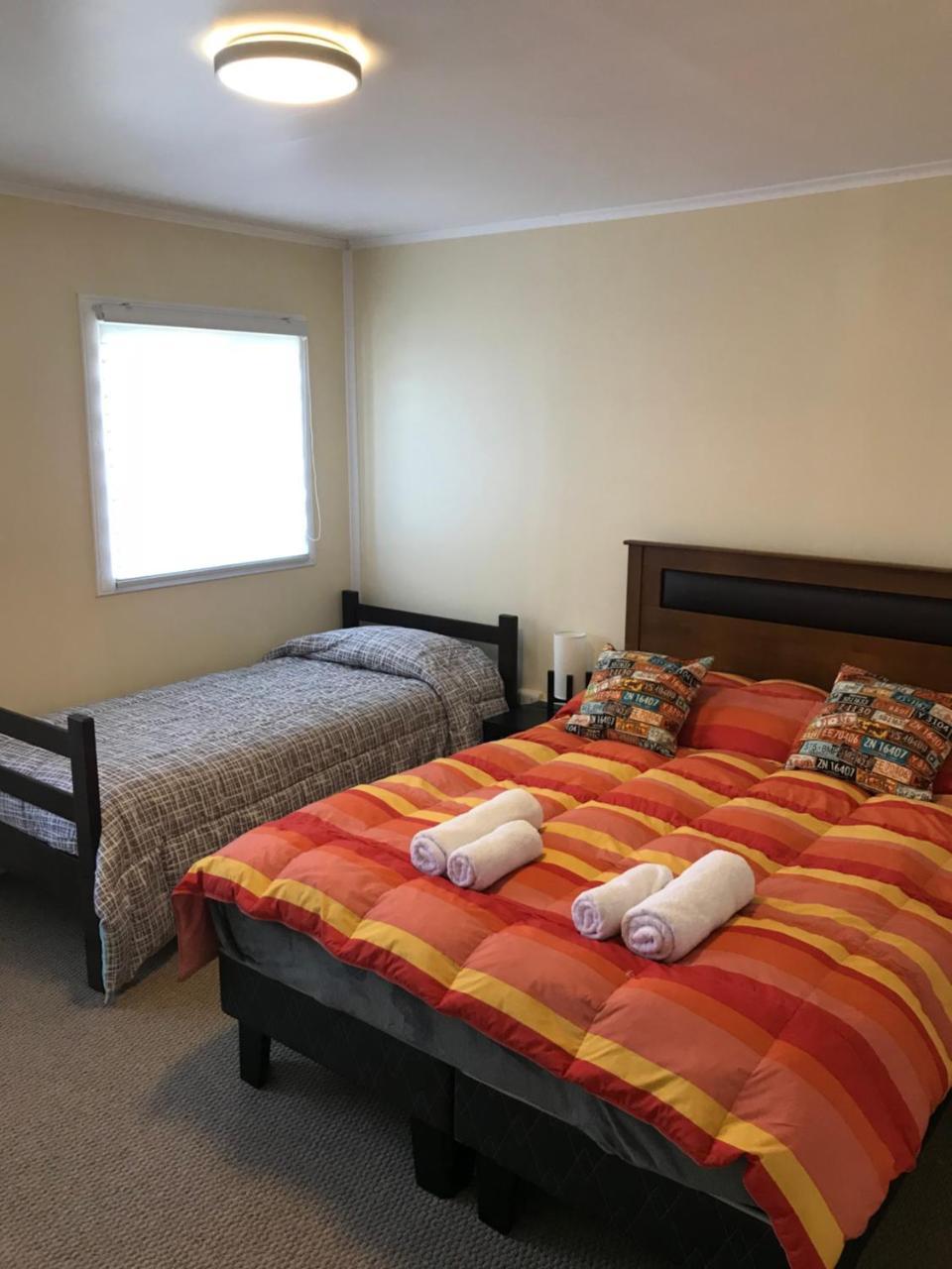 Refugio Bulnes Hostelプエルト・ナタレス エクステリア 写真