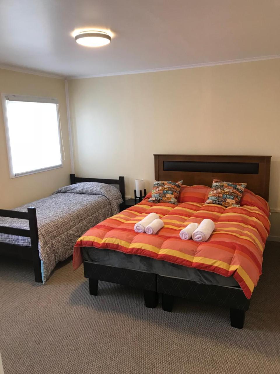 Refugio Bulnes Hostelプエルト・ナタレス エクステリア 写真