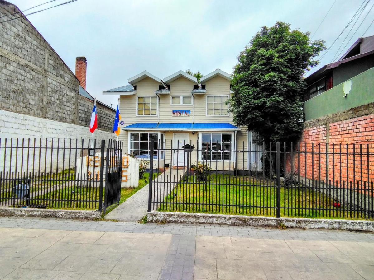 Refugio Bulnes Hostelプエルト・ナタレス エクステリア 写真